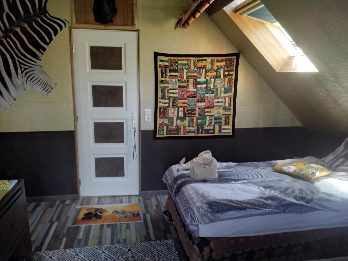 O Tour Du Monde Bed & Breakfast Cellettes  Екстериор снимка