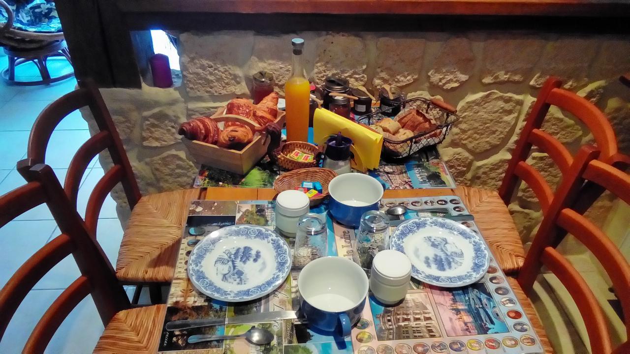 O Tour Du Monde Bed & Breakfast Cellettes  Екстериор снимка