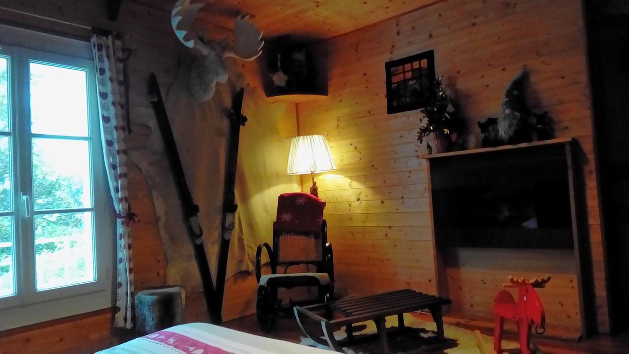 O Tour Du Monde Bed & Breakfast Cellettes  Екстериор снимка